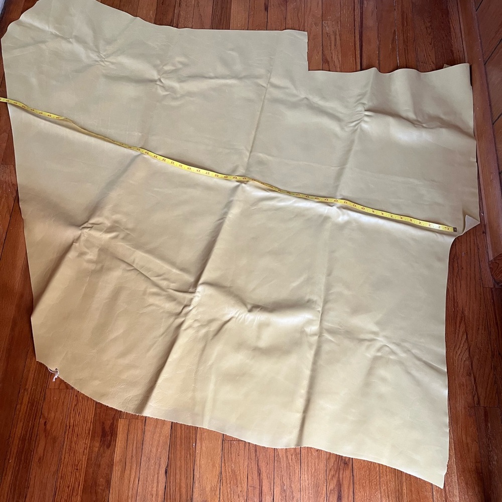 Lemon Yellow Leather - large irregular size - Picture 3 of 13